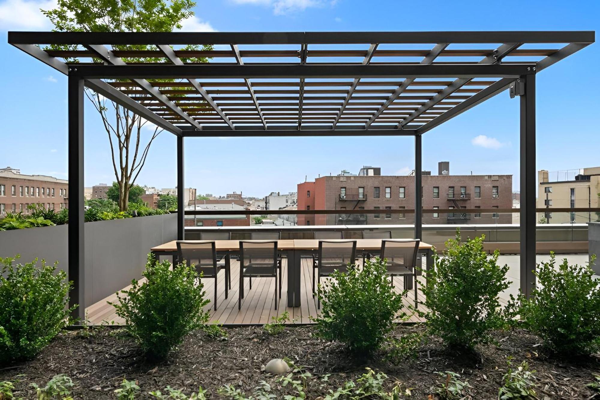 Elite Brooklyn Living With Premiere Amenities Apartment